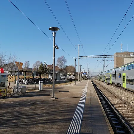 24-7 Long & Short Szálloda